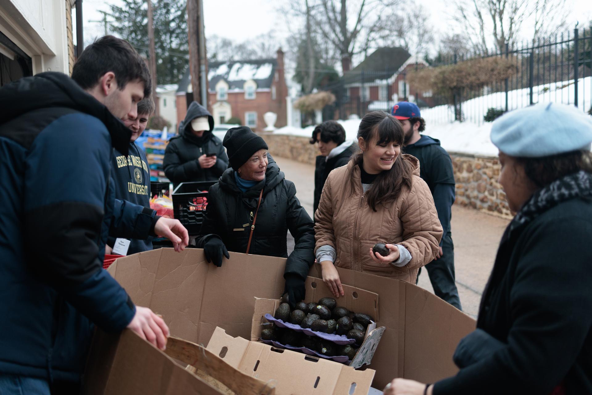 More than 500 GW students volunteered at nonprofits for the MLK Jr. Day of Service, including at Francis on the Hill in Northwest Washington. (William Atkins/GW Today)