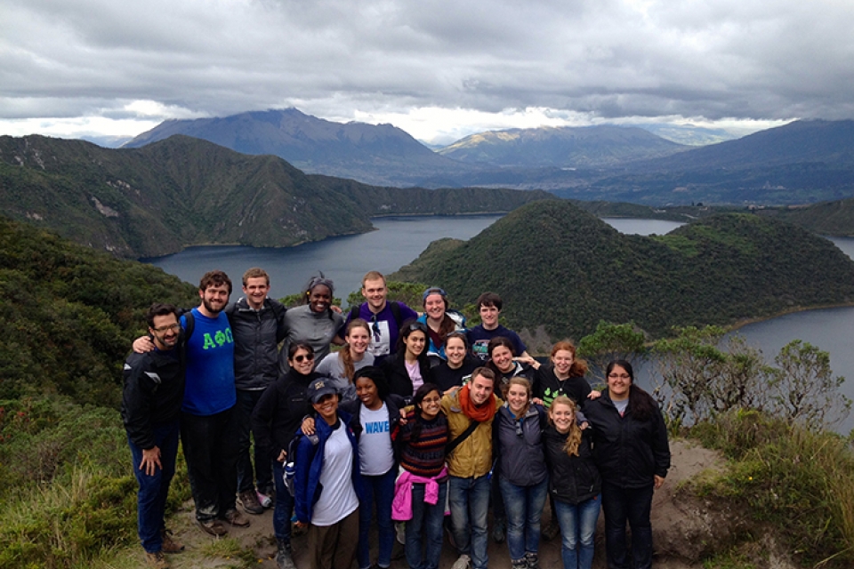 Alternative Breaks Ecuador