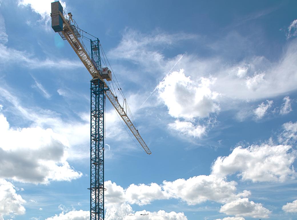 SEH Crane with sky in the background